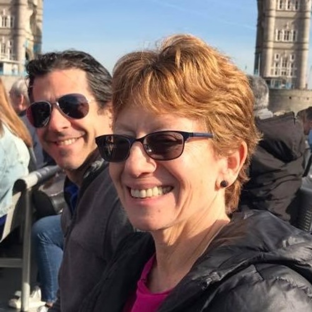 Meet your Posher, Laurie